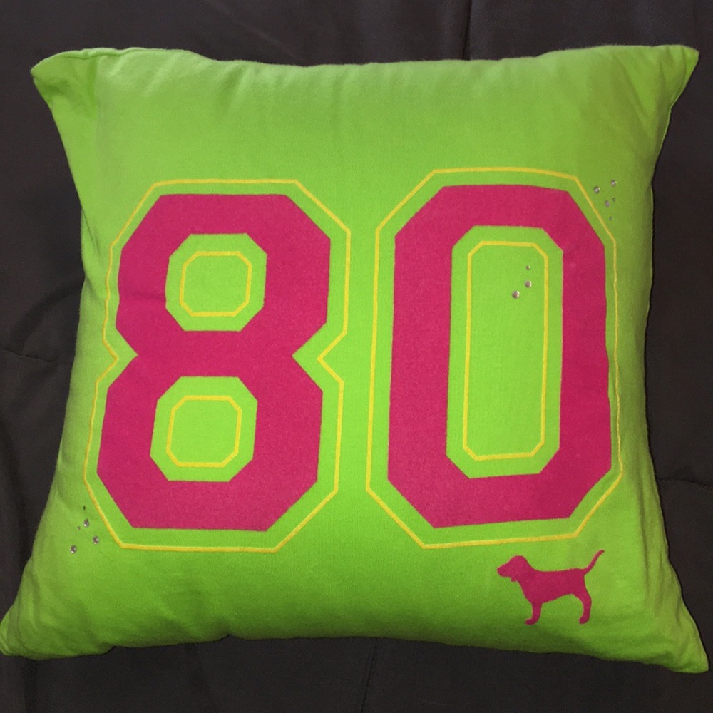 Velvet “80” VS PINK pillow